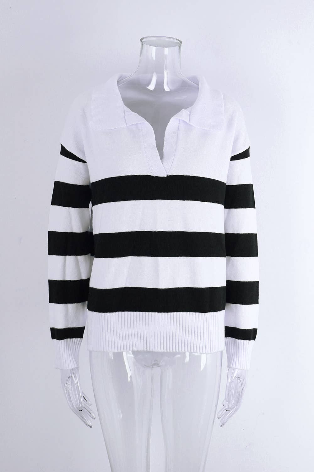 CONTRASTING STRIPED PLOL COLLAR KNIT SWEATER