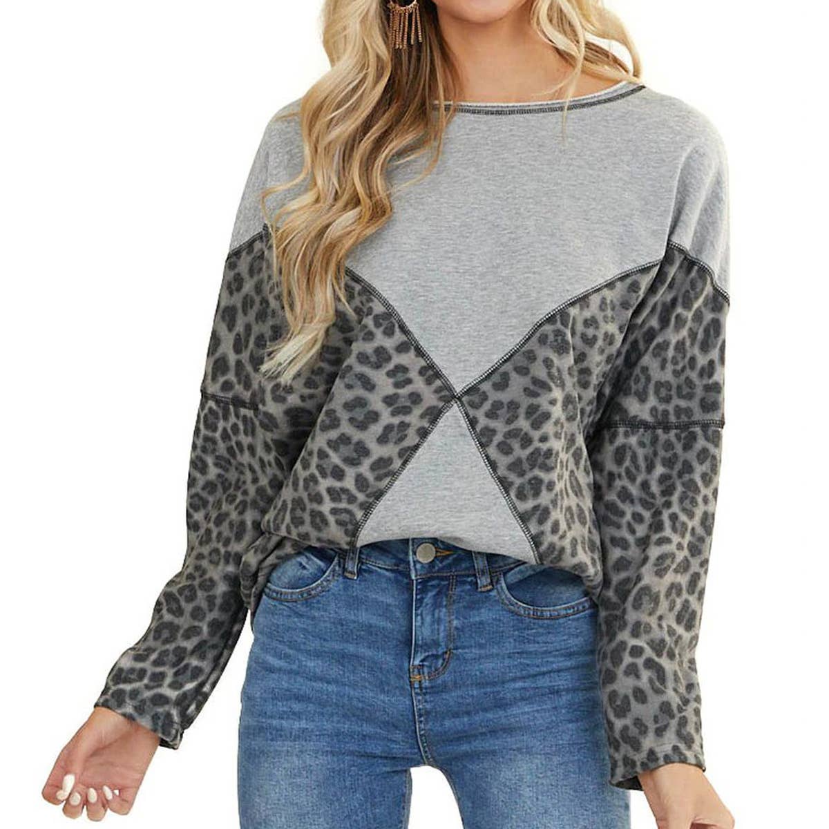 CREW NECK LONG SLEEVE LEOPARD PRINT HOODIE