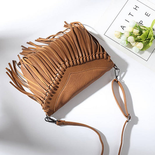 CWAB4562_ENVELOPE TASSEL SHOULDER CROSSBODY BAG