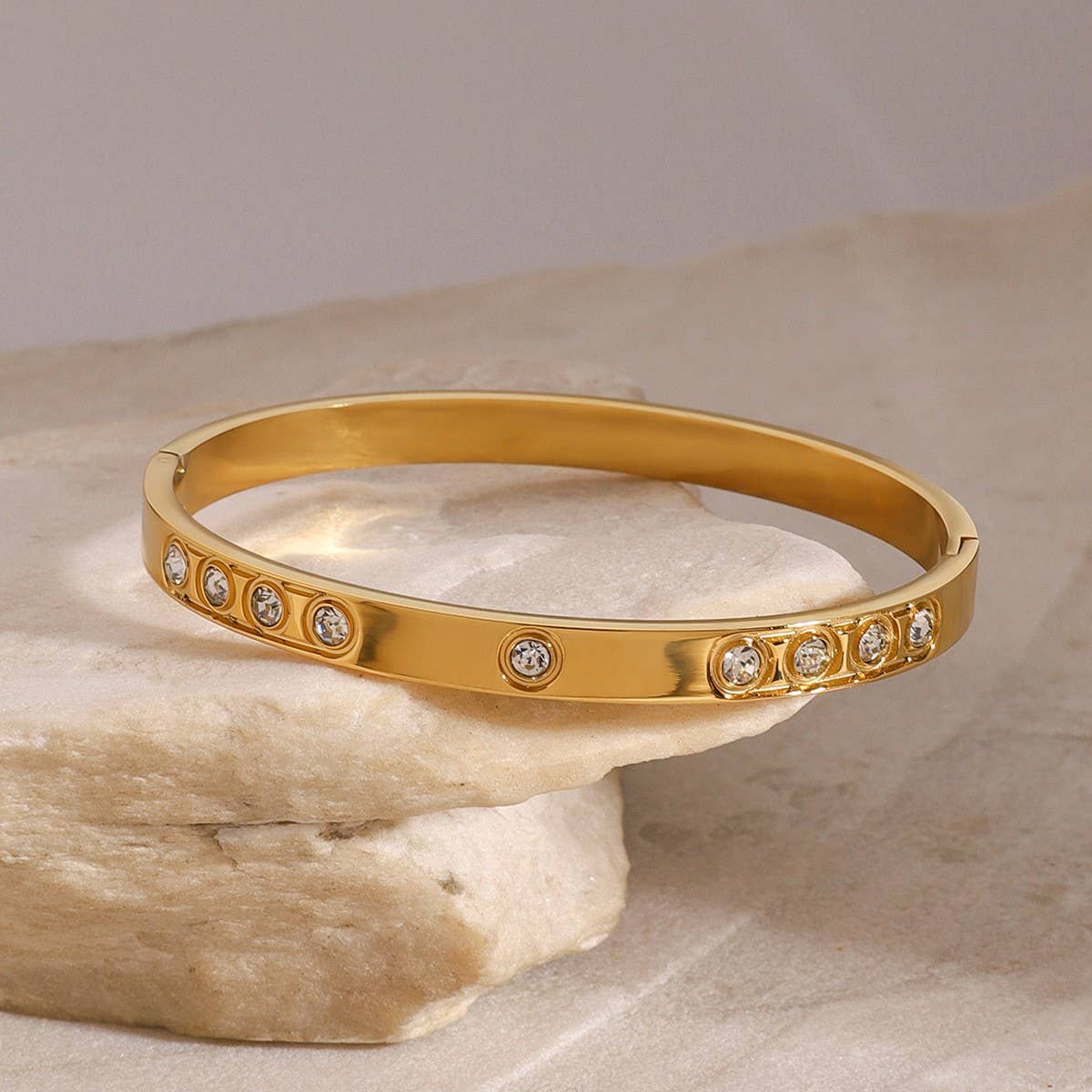 Zircon Clasp Bracelet in Titanium Steel_CWAJE4867