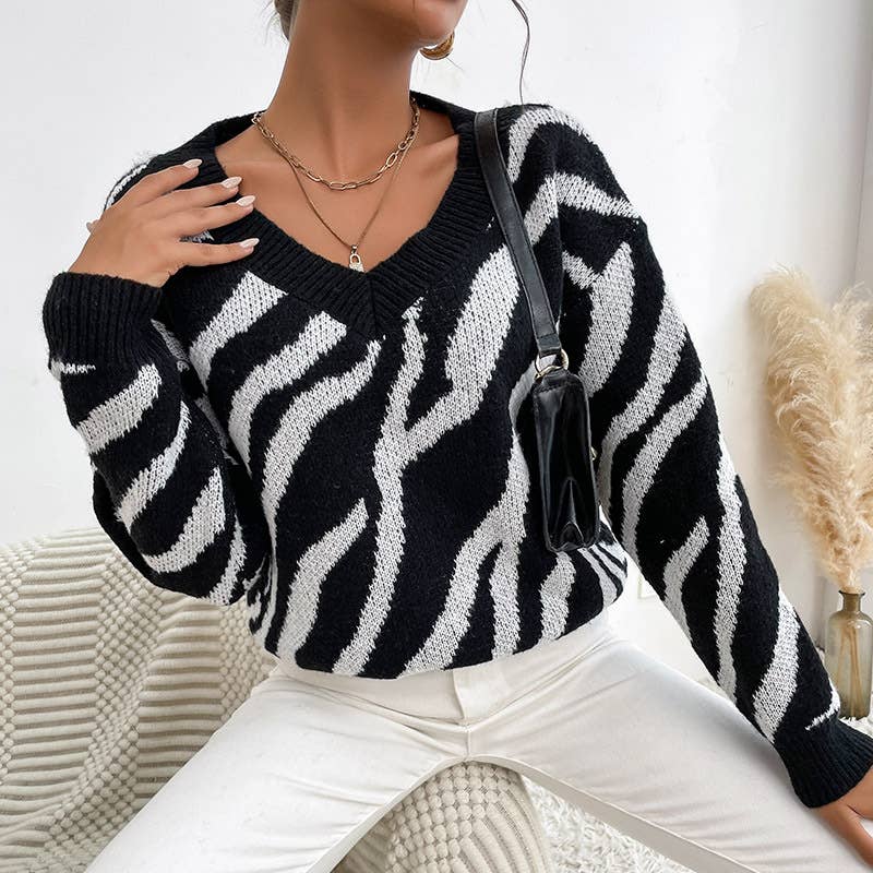 Fashionable zebra-patterned warm thick sweater