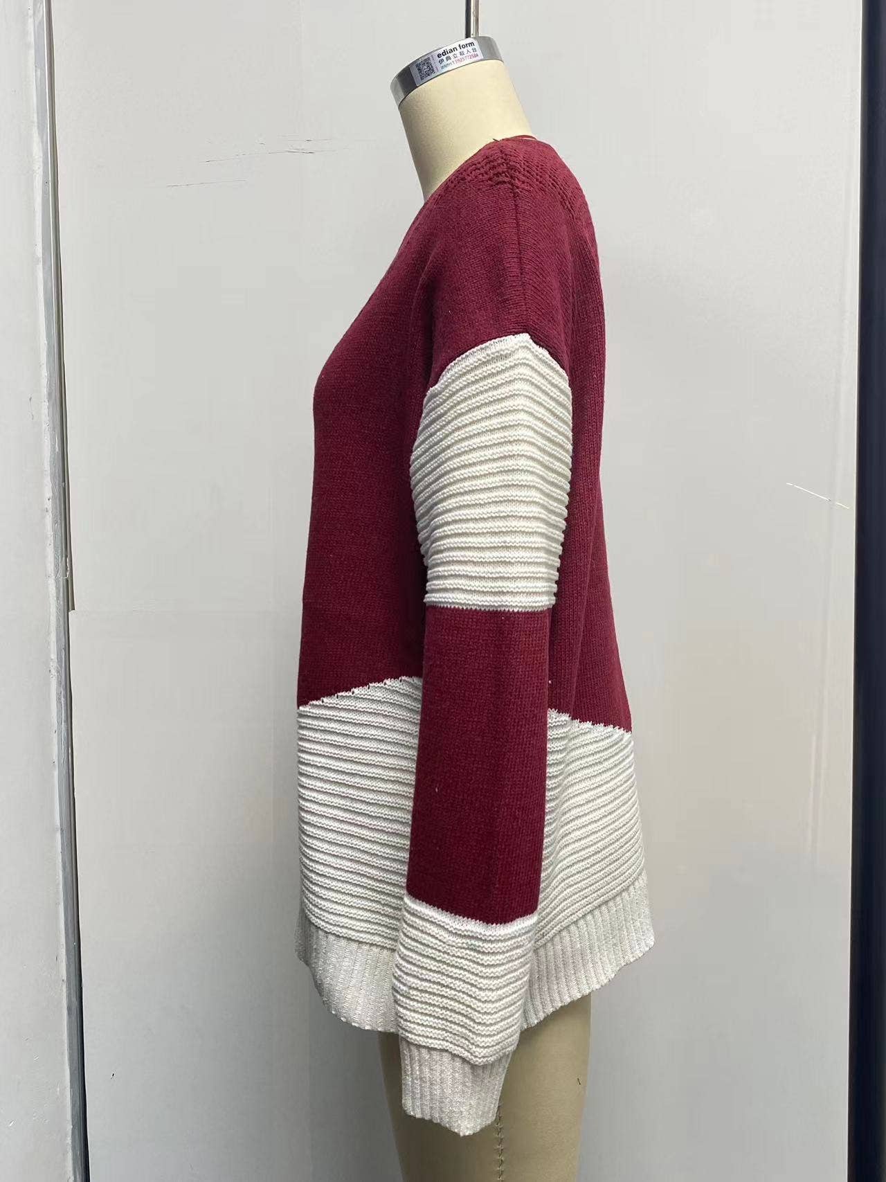 CREW-NECK COLOR MATCHING BASE PULLOVER SWEATER