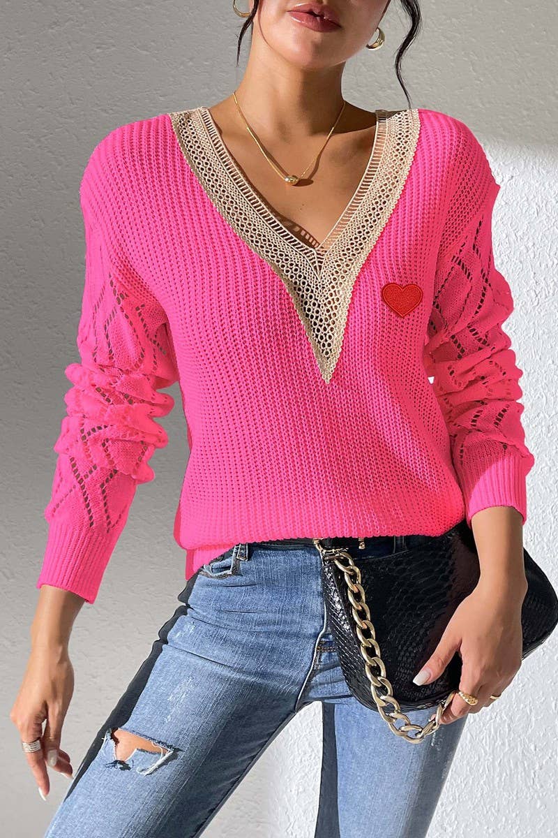 CWTTT00021_WOMEN V-NECK  PATCHWORK HEART KNIT SWEATER