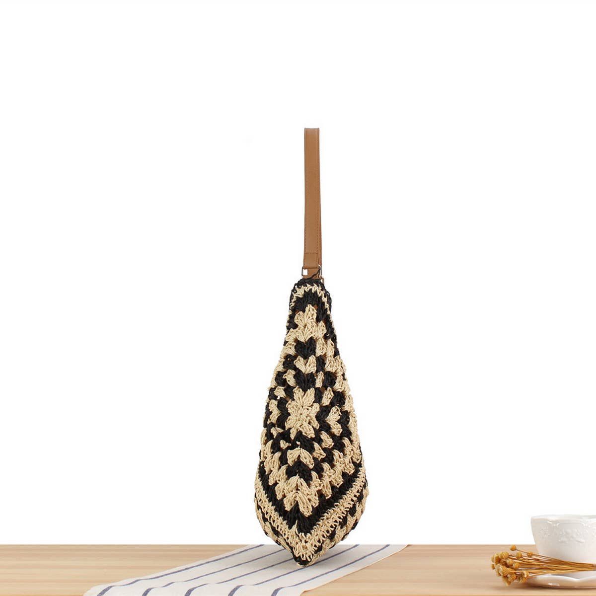 STRAW HOLIDAY COMMUTER SHOULDER BAG_CWAB2010