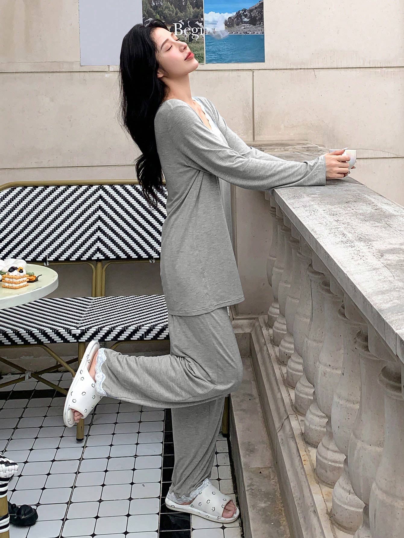 COMFORTABLE LONG SLEEVE PAJAMAS TWO PIECE SET