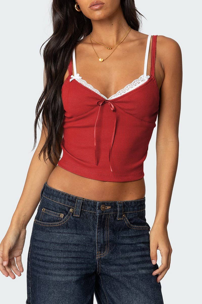 CWTTK0779_LACE-TRIMMED LOW-CUT CONTRAST-COLOR CAMISOLE TOP