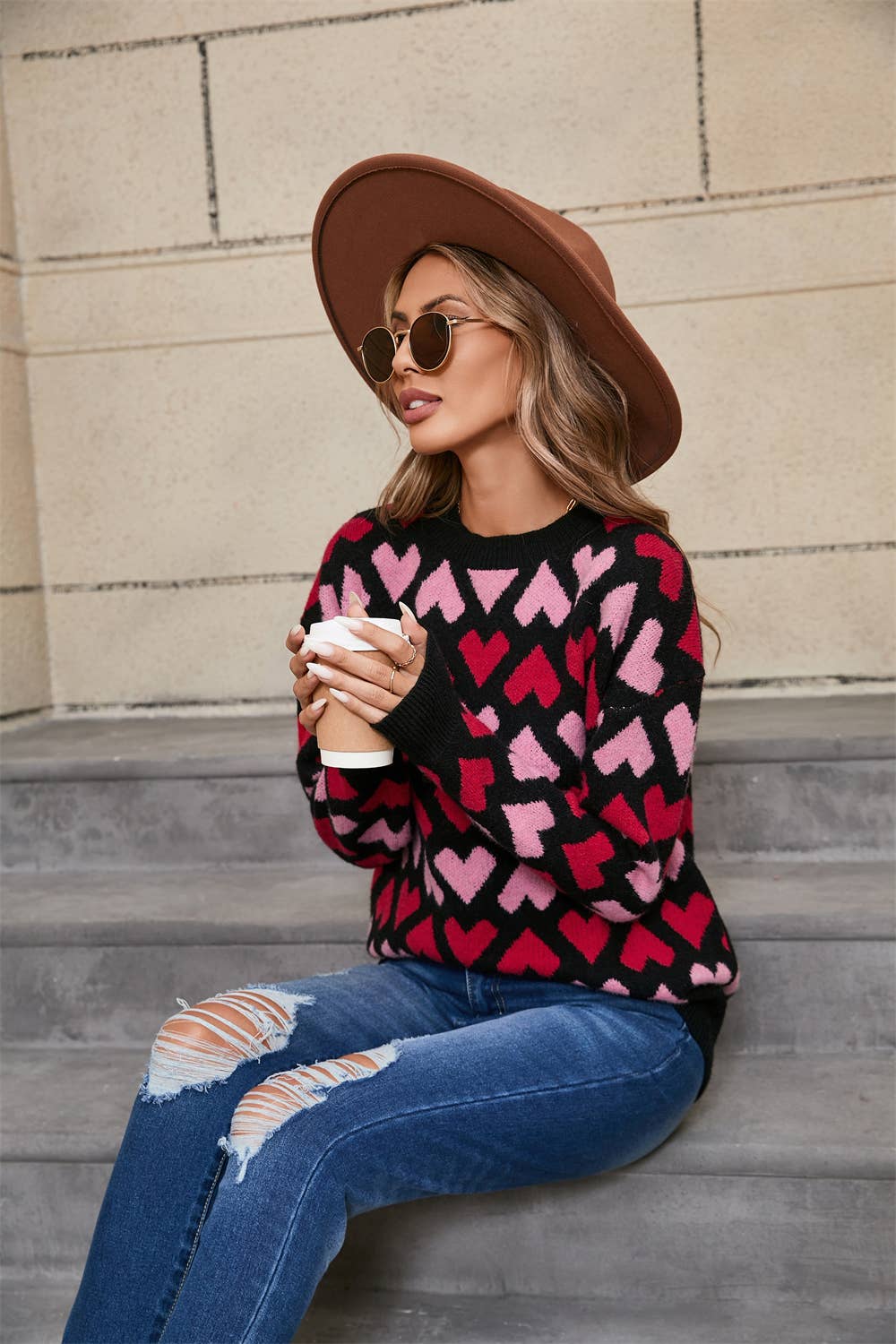 CREW-NECK PULLOVER SWEATER FOR VALENTINE'S DAY