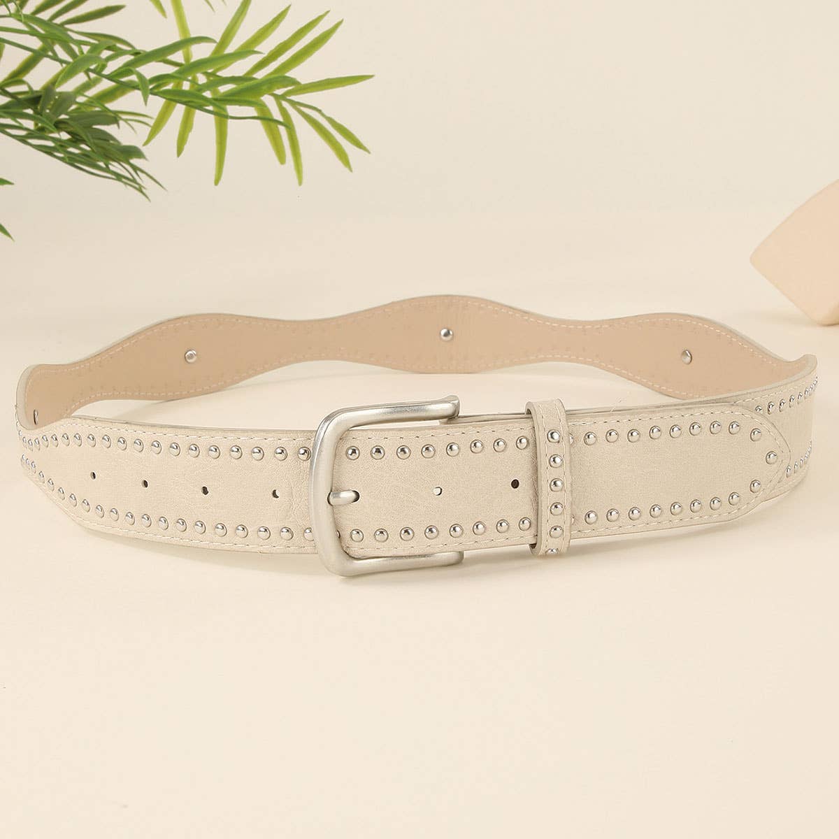 Double-row rivet trendy women's belt