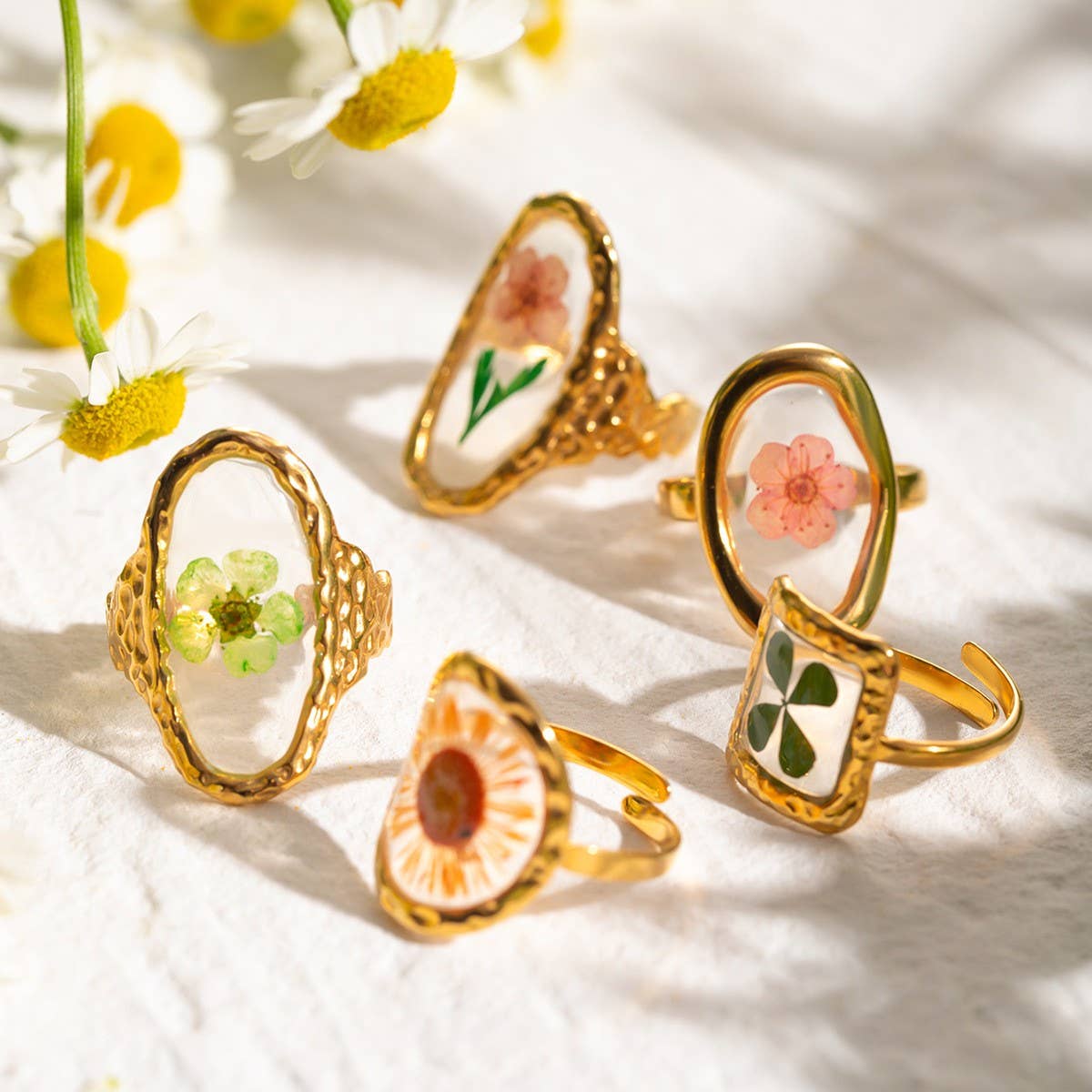 ROUND PRESERVED DRIED FLOWER RING