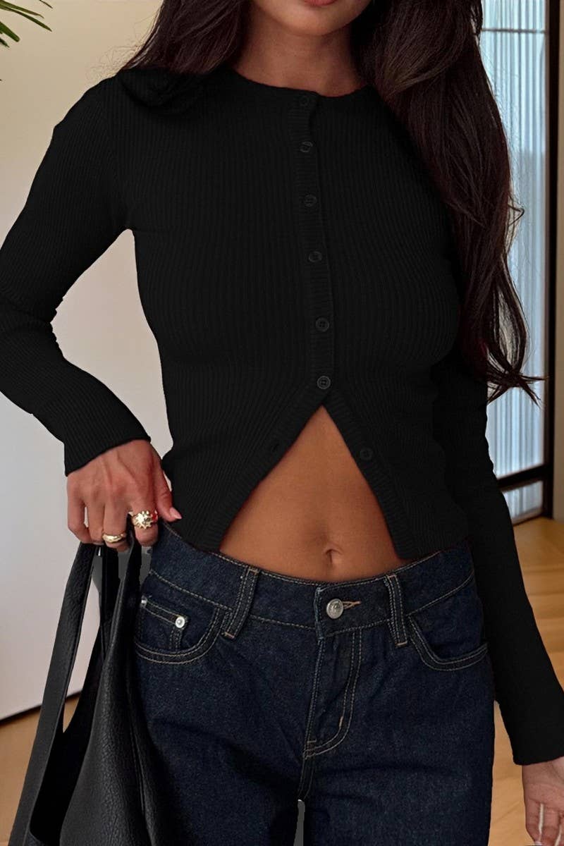 CWOCAL00756_FITTED SOLID LONG SLEEVE BUTTON KNIT TOP