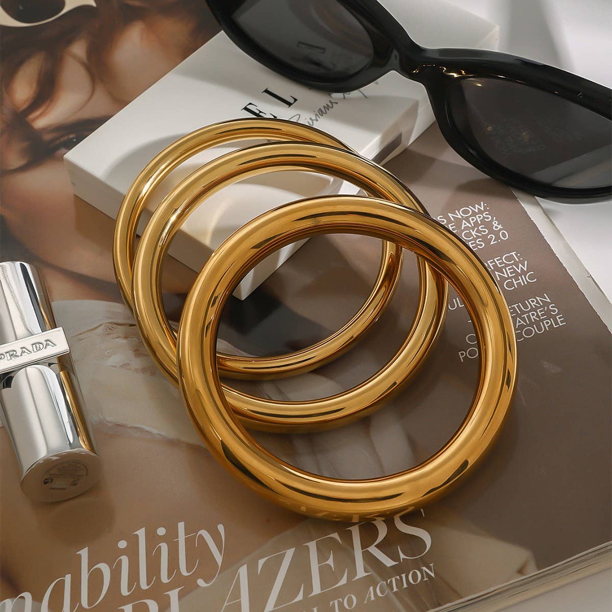 Elegant Gold Tone Round Bangle, Titanium Steel
