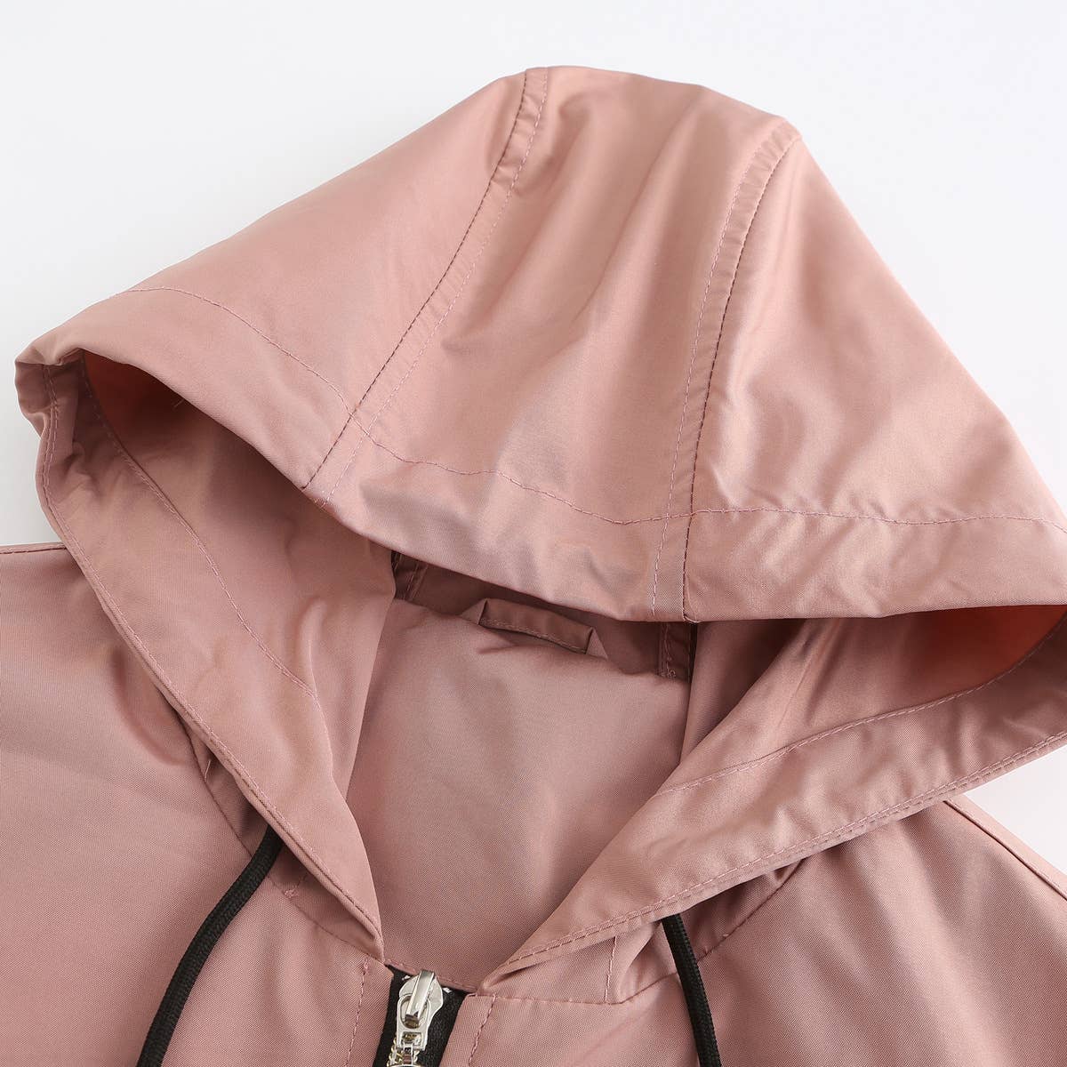 COLOR-INSERTED LONG-SLEEVED DRAWSTRING JACKET