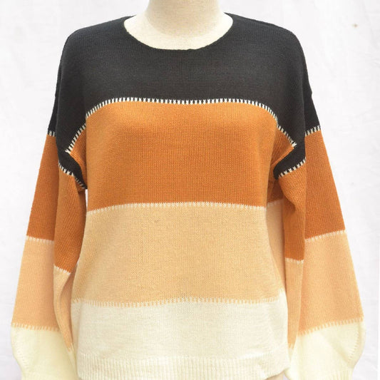 Color-matching crew-neck loose knit sweater