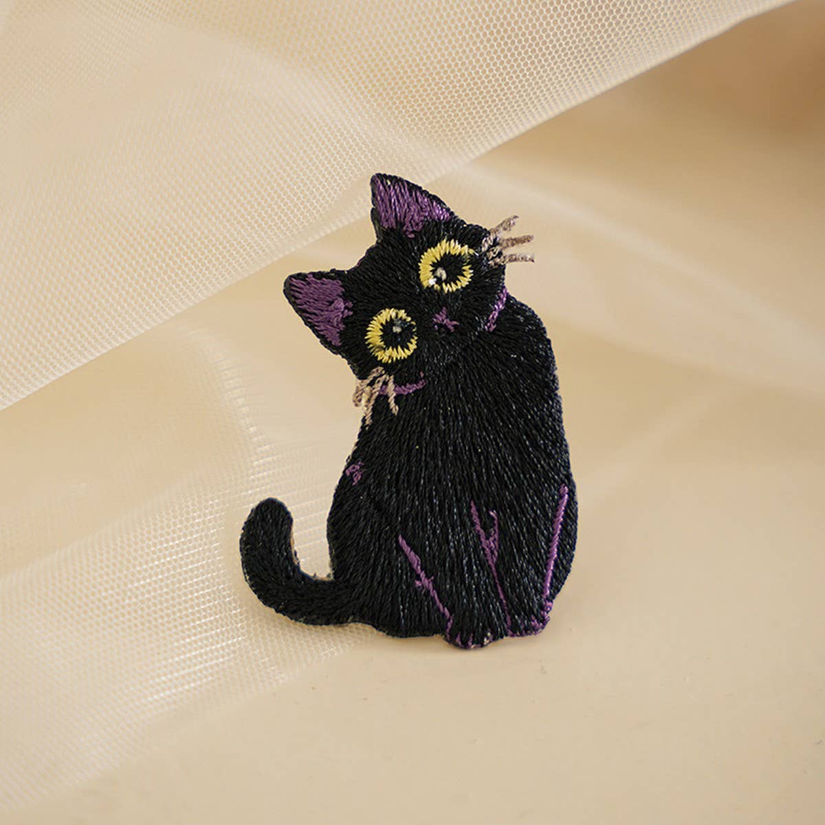 3D Cat Embroidered Iron-On Patch for Stain Repair_CWMM5921