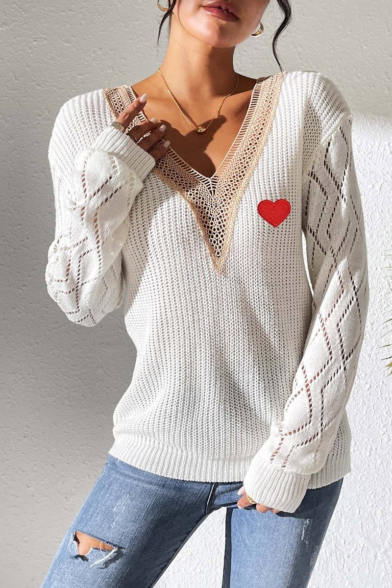 CWTTT00021_WOMEN V-NECK  PATCHWORK HEART KNIT SWEATER