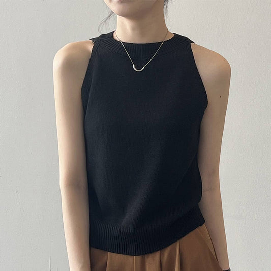 CREW-NECK SLEEVELESS BOTTOM STRIPED KNIT CAMISOLE