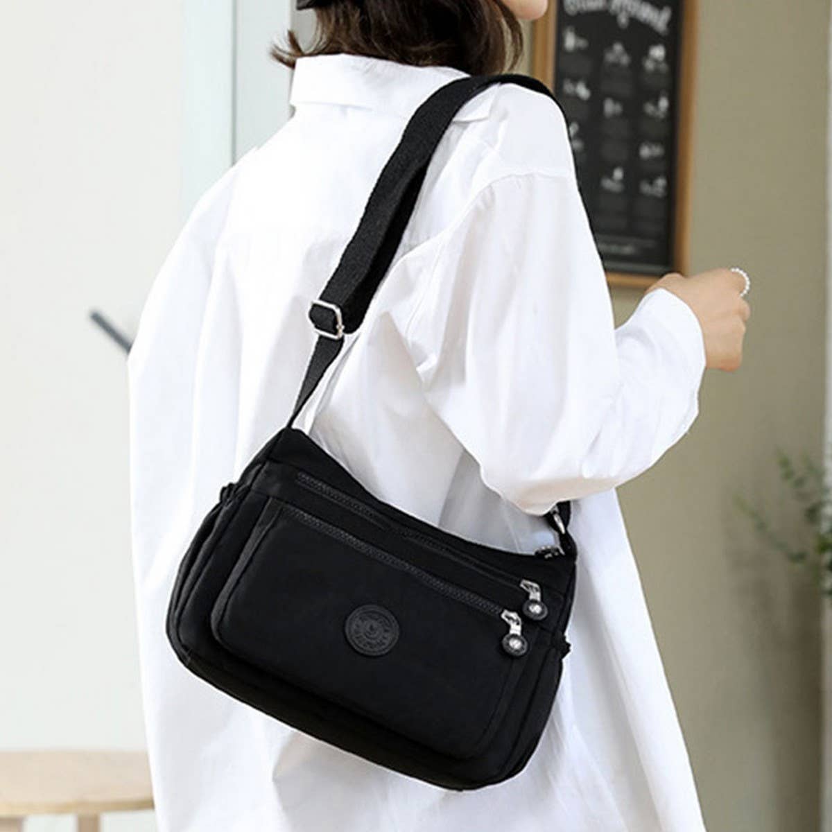 SIMPLE AND ELEGANT NYLON CROSSBODY SHOULDER BAG