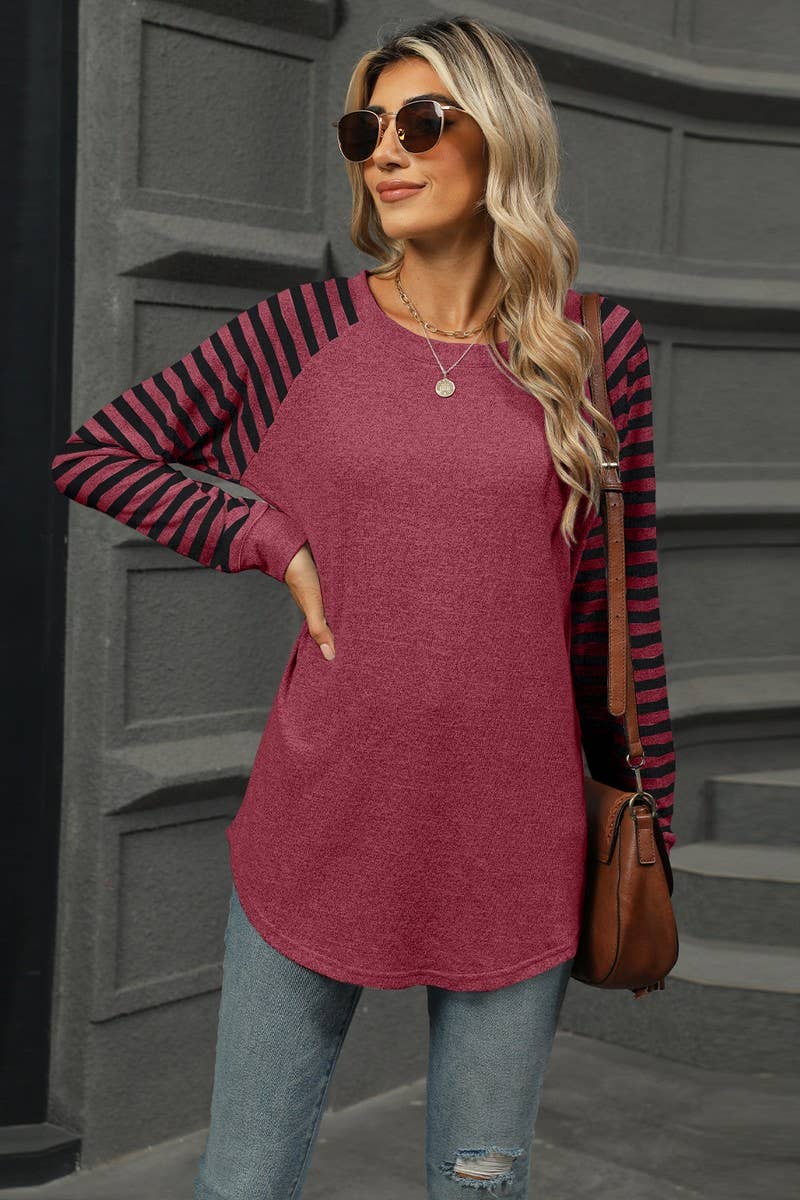 CWTBLL3698_CONTRAST STRIPE CREW NECK SWALLOWTAIL TOP