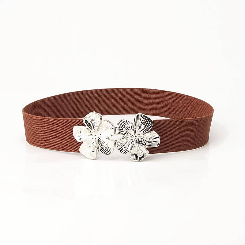 Fashionable flower-buckle decorated belt