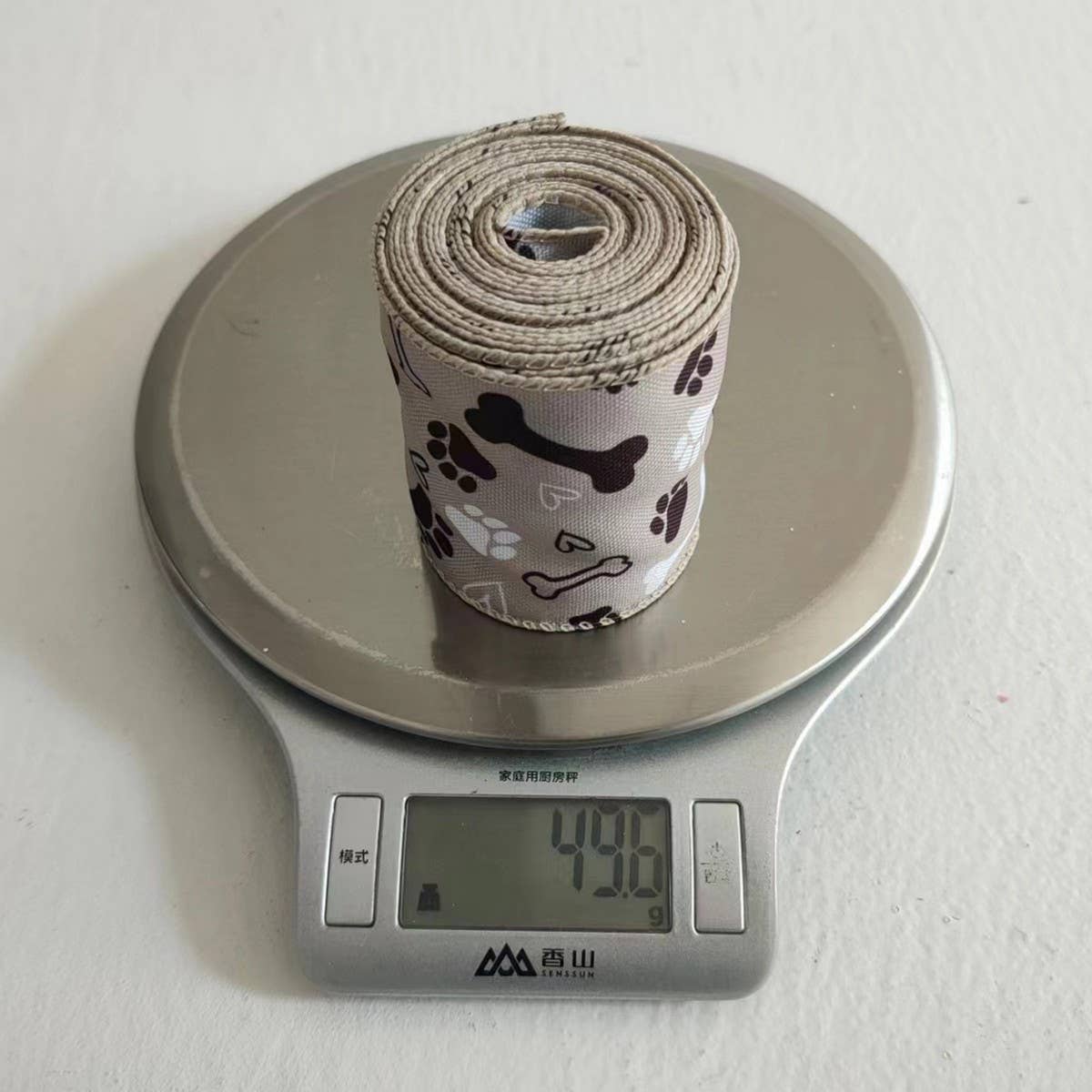 CWMM10211_DOG PAW PRINT RIBBON 5 YARDS BONE PET DIY BOWS