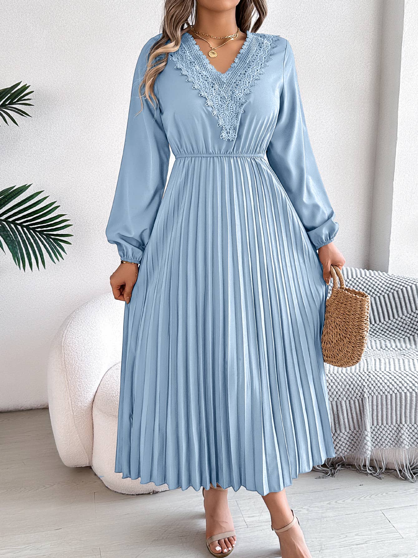Elegant temperament V-neck waist pleated dress