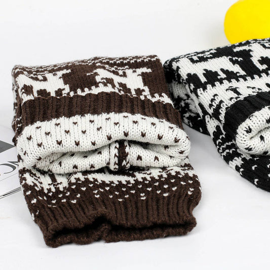 CWMS0814_Christmas Snowflake Fawn Knitting Leg Warmers