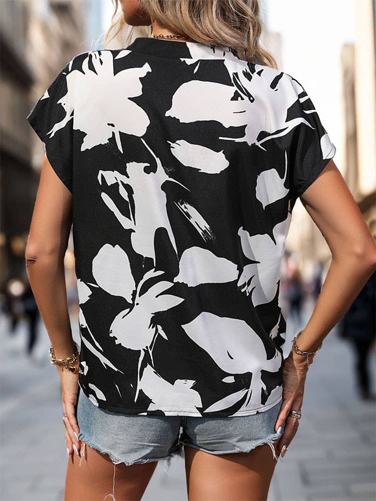 CONTRASTING BLACK AND WHITE V-NECK SHIRT