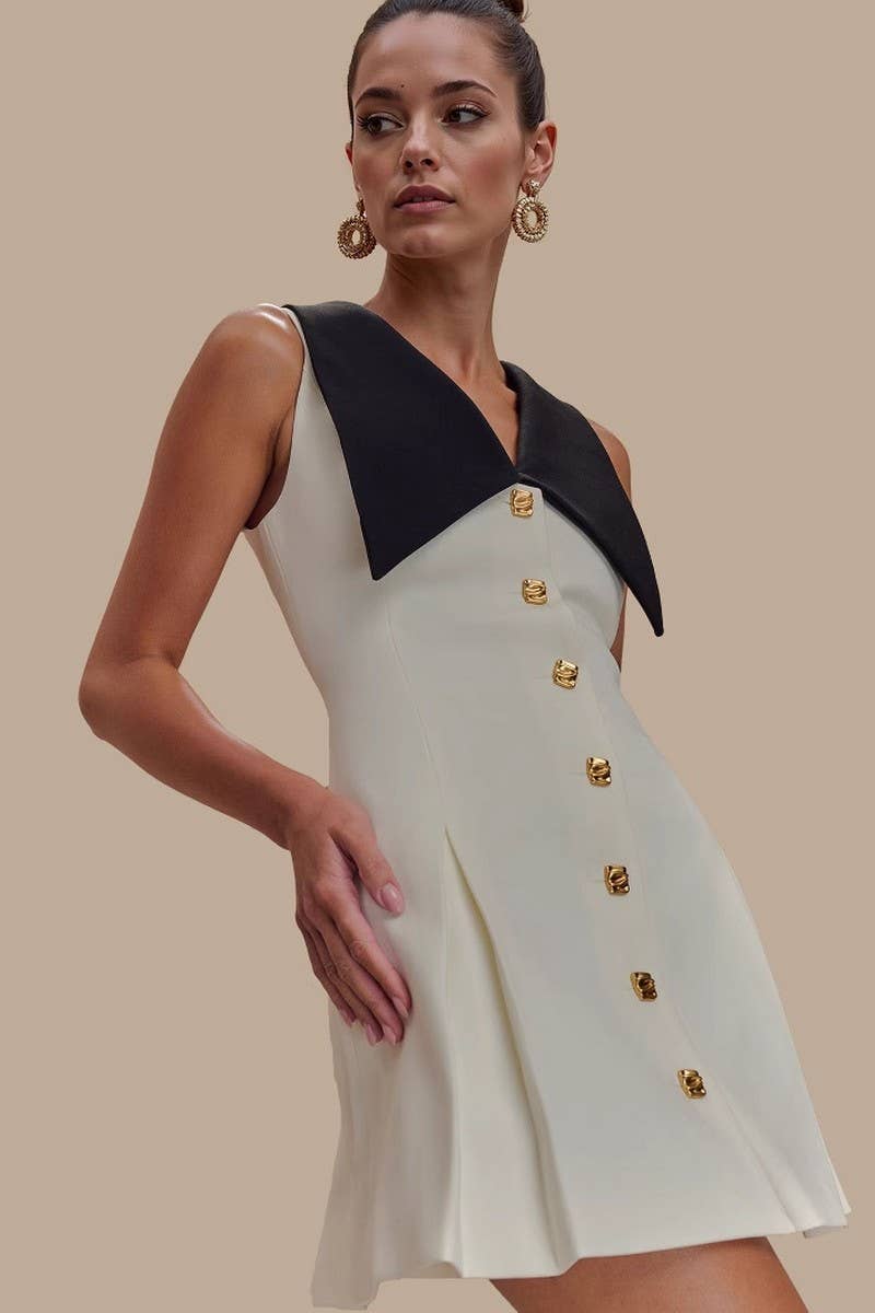 CWDSD8910_SLEEVELESS LAPEL METAL BUTTON DRESS