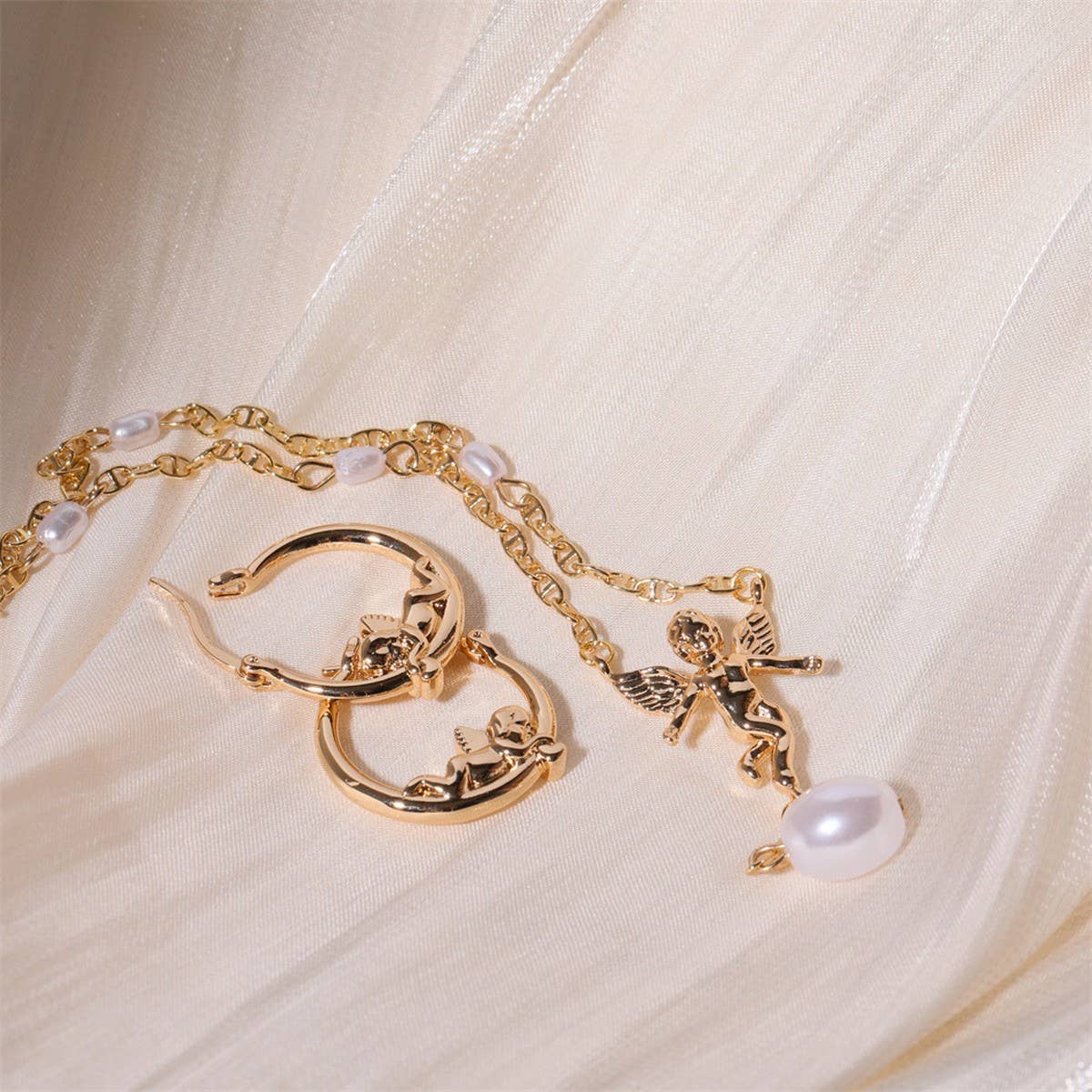 Sweet Cupid Pearl Bow Compass Dangle Earrings
