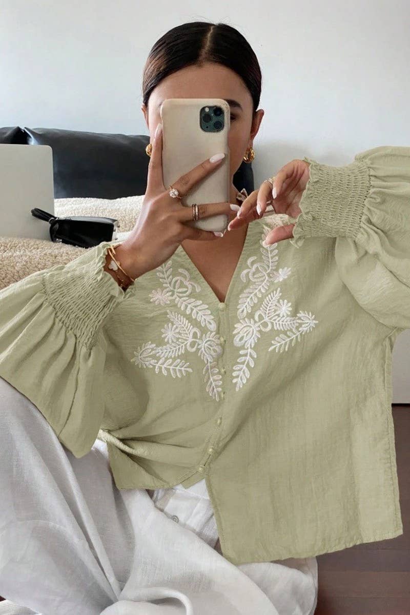 CWTBLL3998_EMBROIDERED FLORAL BUTTON FRONT CARDIGAN SHIRT