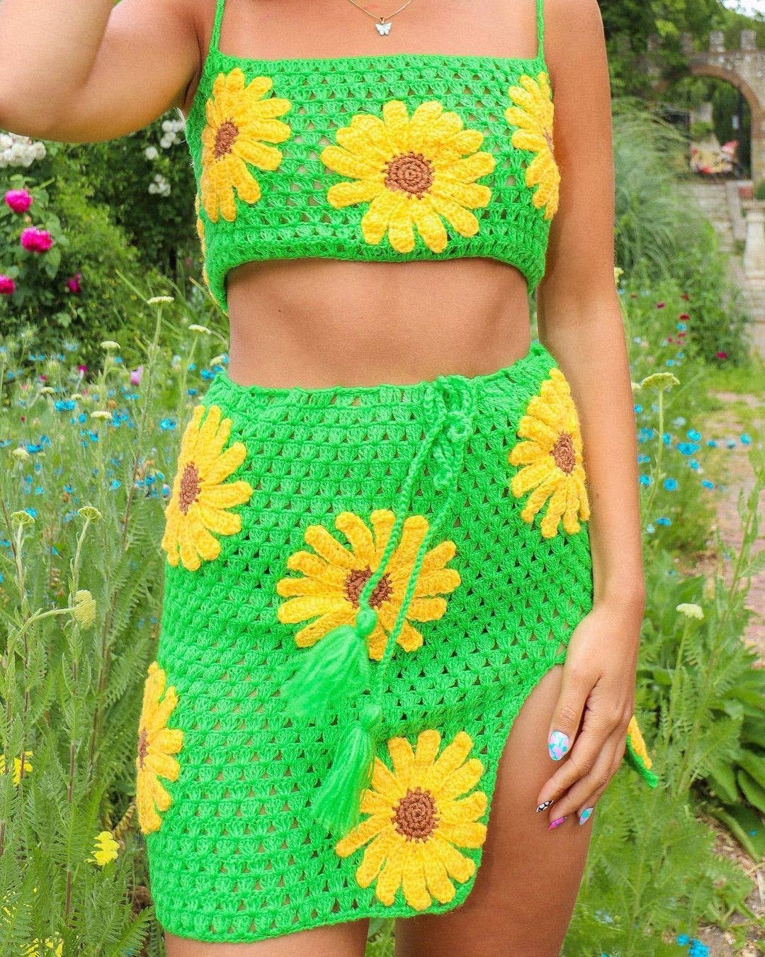 CASUAL CROCHETED YARN TWO-PIECE SET