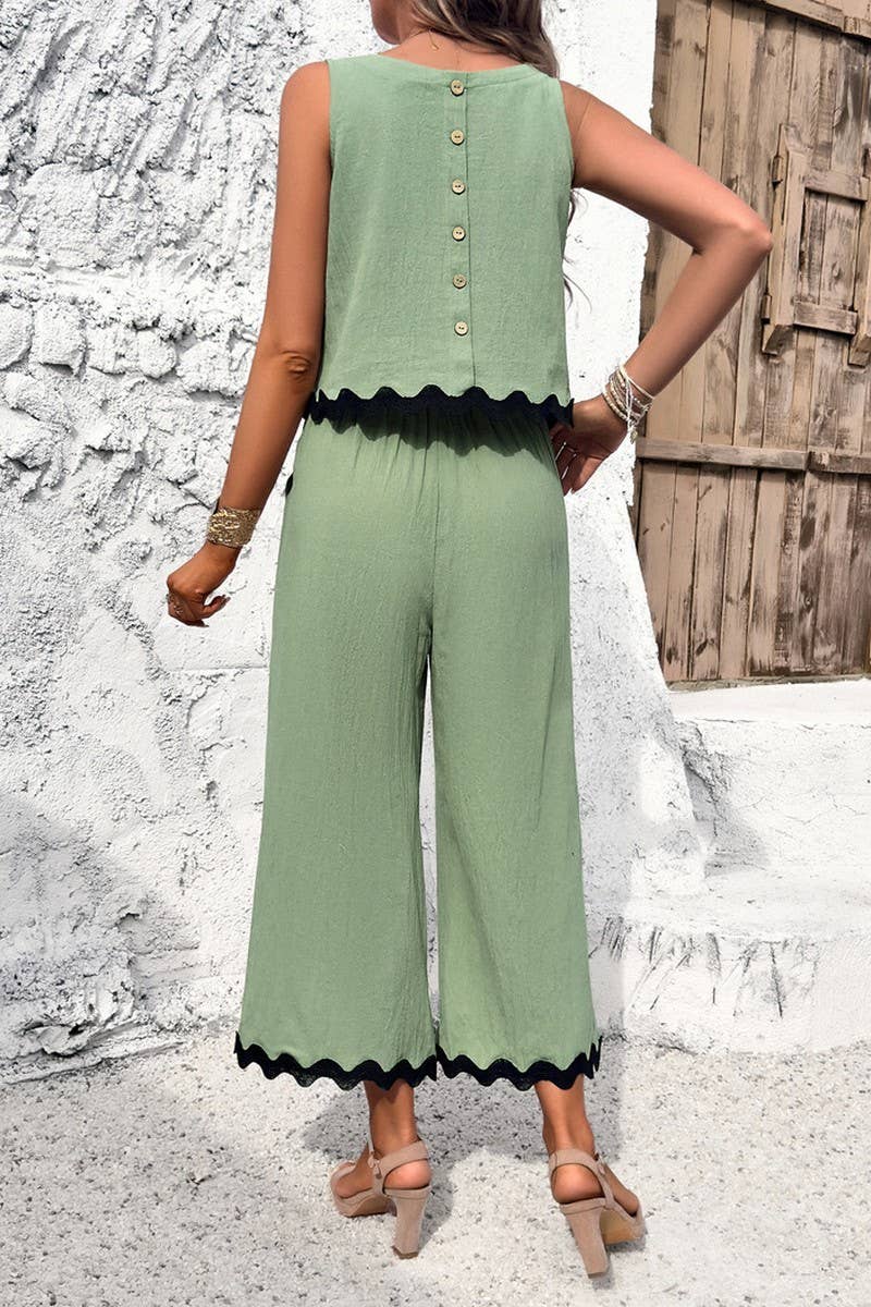 CWSTB0450_Round Neck Sleeveless Top Cropped pants Set