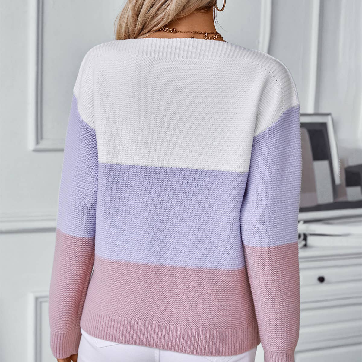 Color contrast collar button pullover sweater