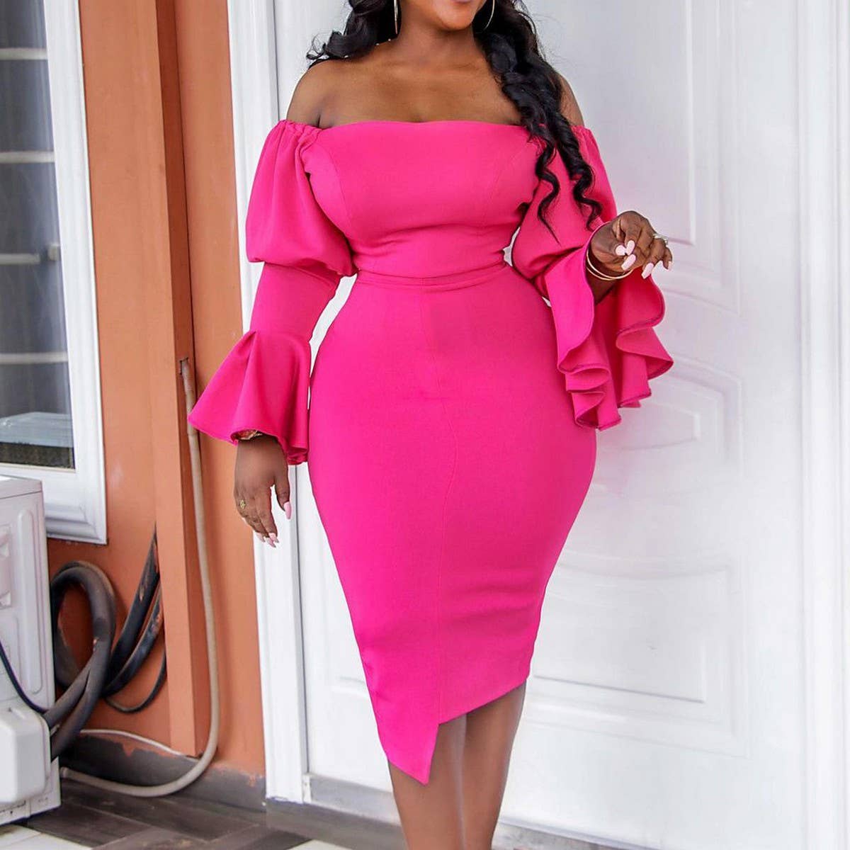TRUMPET SLEEVE HIP-HUGGING TIGHT FASHION DRESS
