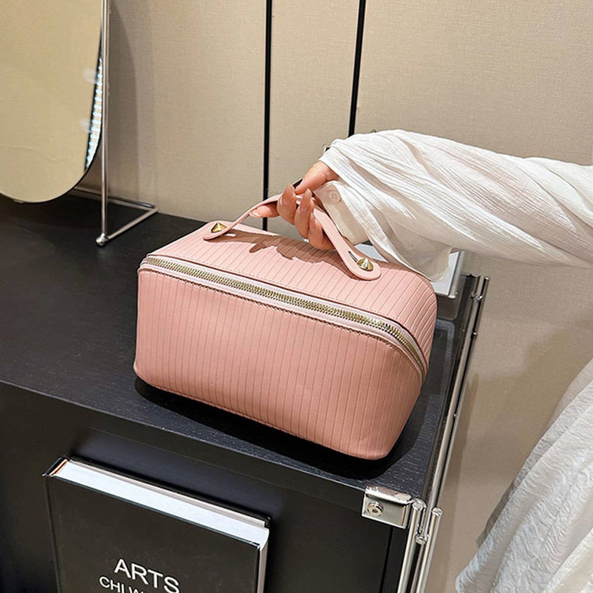 PORTABLE LARGE CAPACITY COMPARTMENT COSMETIC BAG_CWAB4428