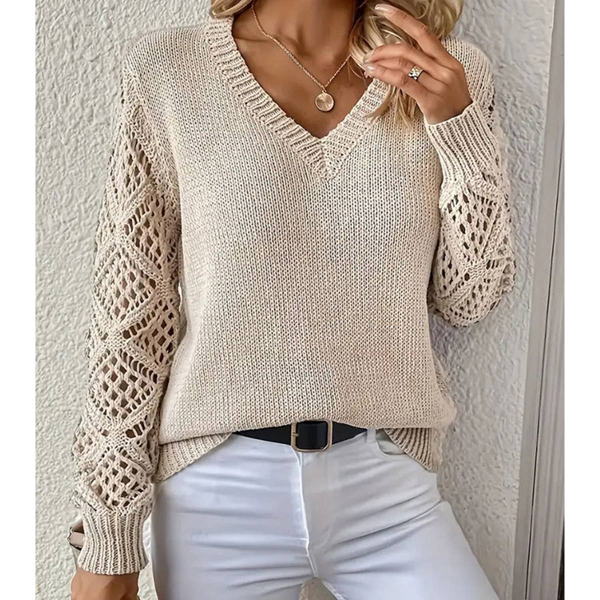 CUT-OUT V-NECK PULLOVER ALL-IN-ONE SWEATER