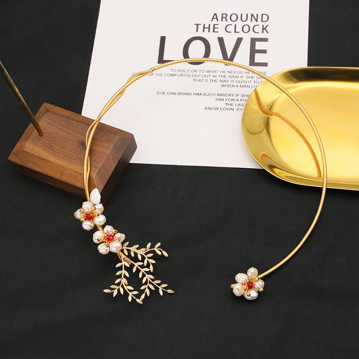 WOMEN'S DESIGN ELEGANT NATURAL PEARL NECKLACE