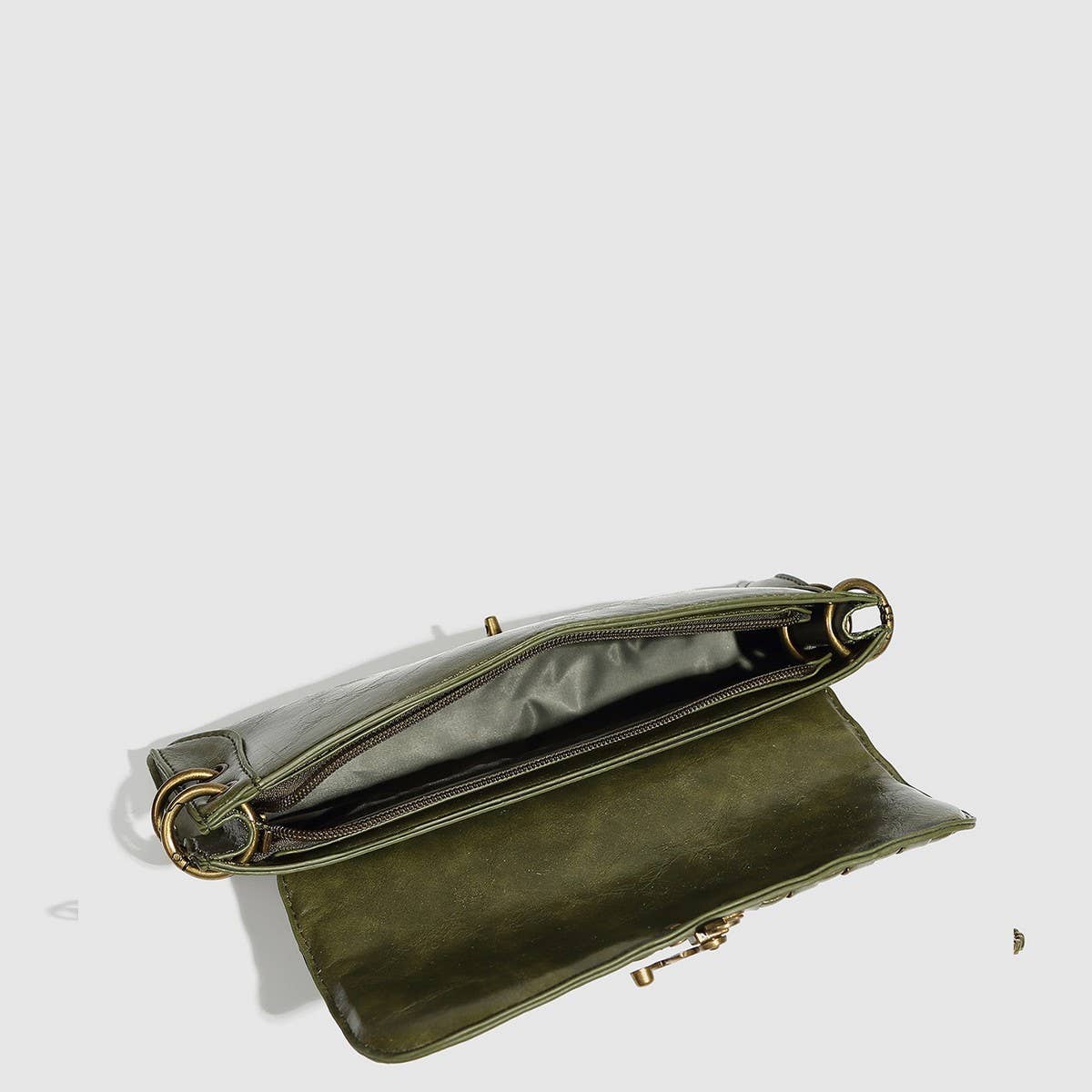 Bronze Lock Chain Shoulder & Clutch Bag_CWAB5710