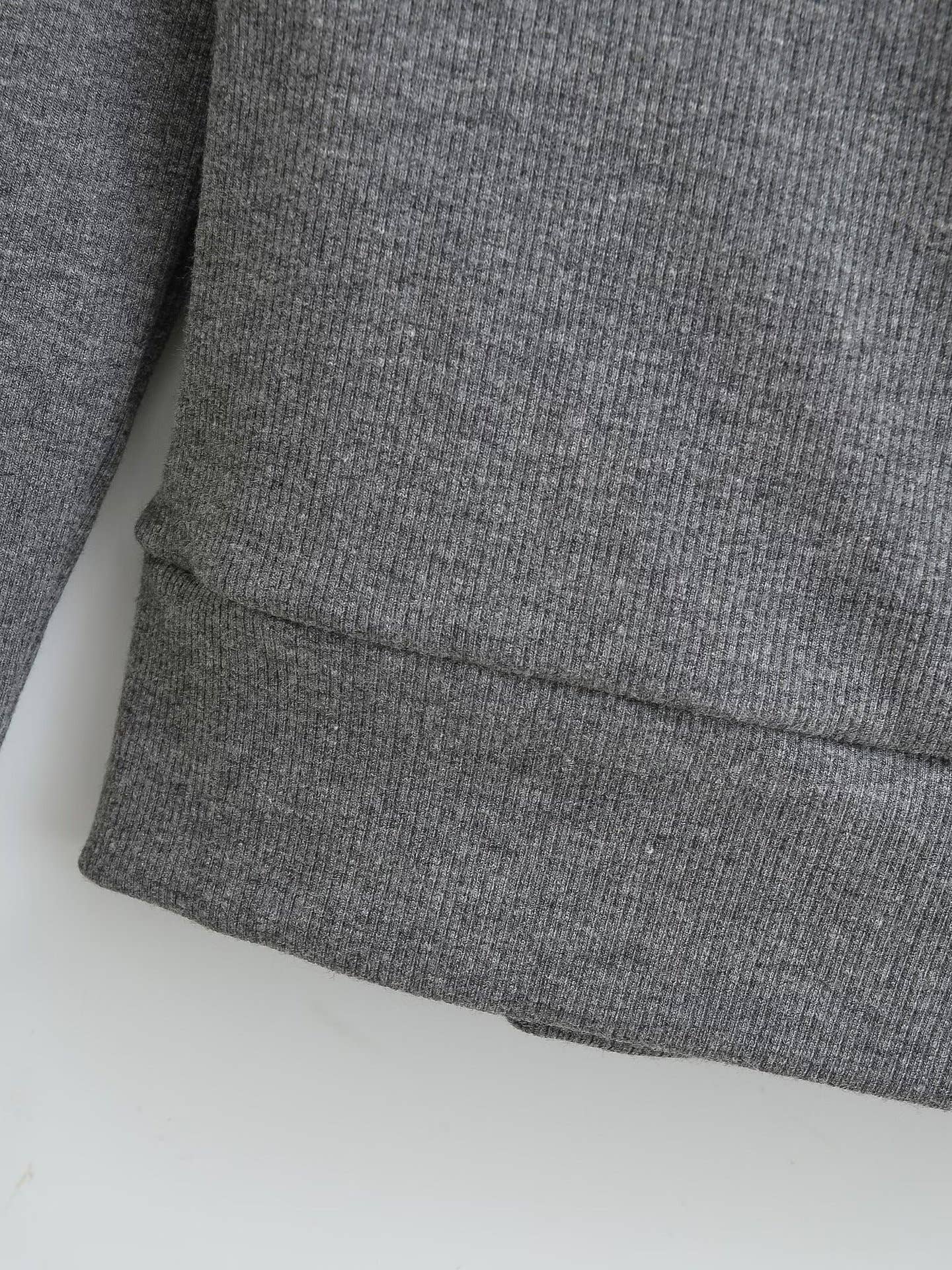 Design cross-V-neck zipper hooded sweatshirt