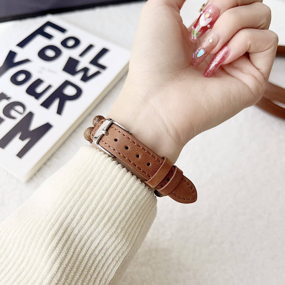 IWATCH9-1 SE WOODEN BEADS GENUINE LEATHER STRAP