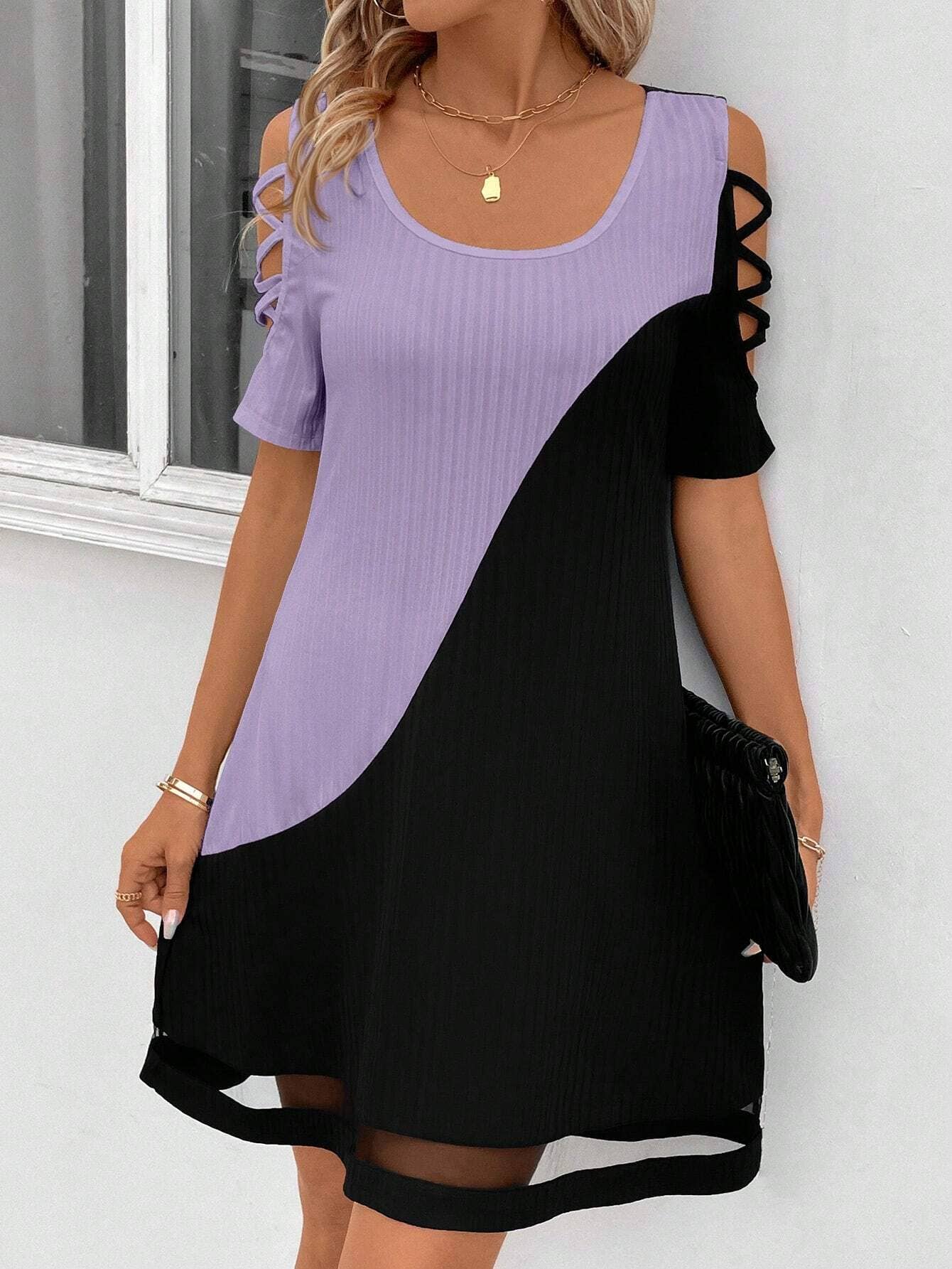 Color matching hollow mesh stitching dress