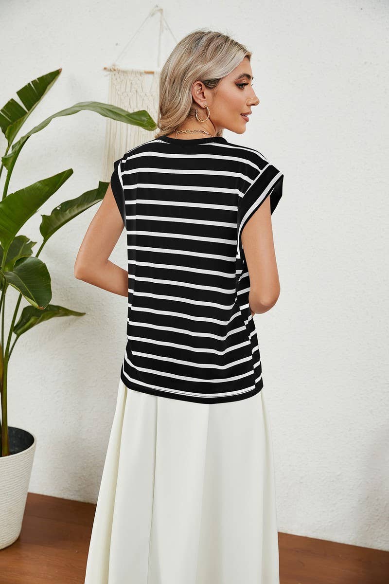 CWTBLS0865_ROUND NECK STRIPED RAGLAN SLEEVE T-SHIR