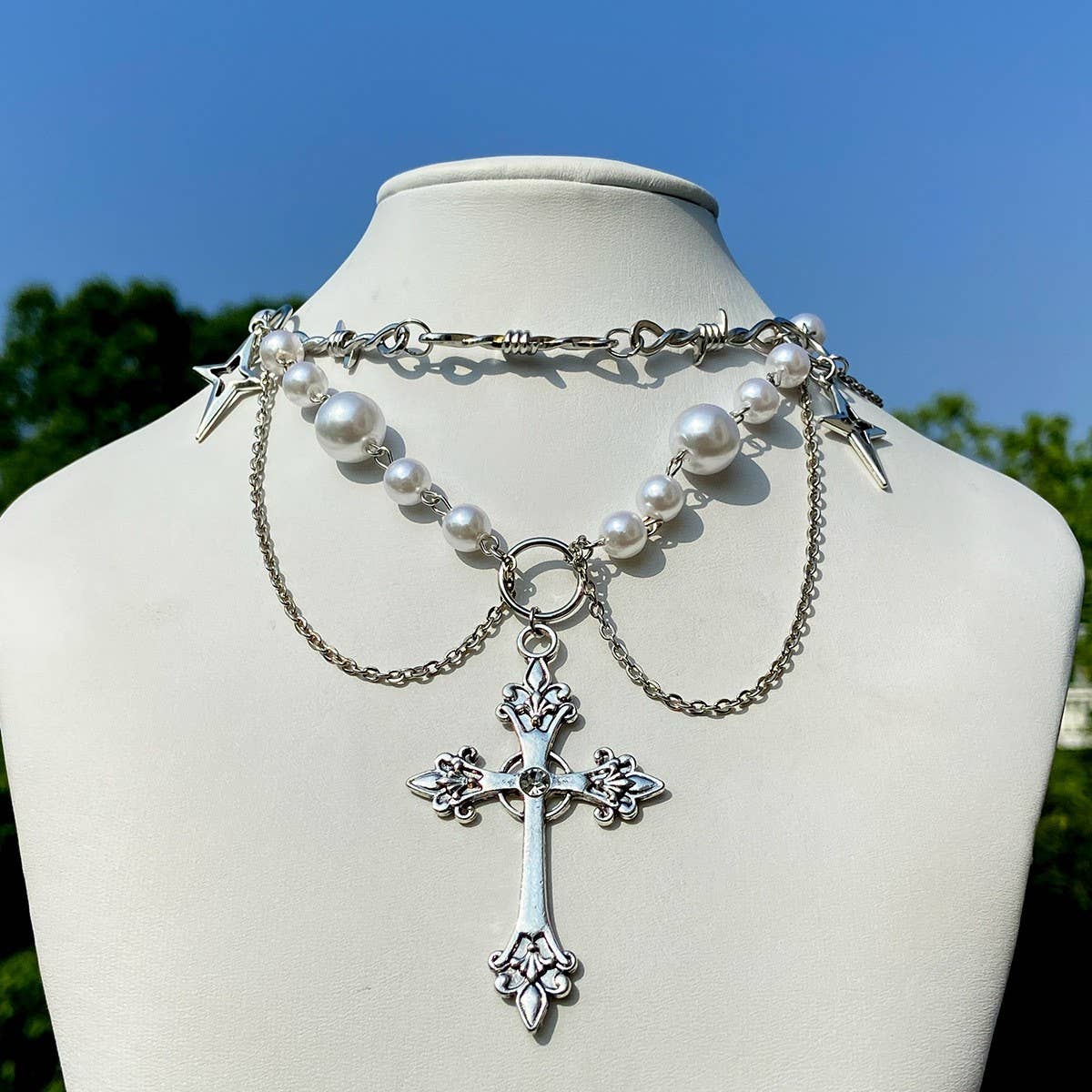 PEARL BEADED NECKLACE WITH PENDANT_CWAJE1157