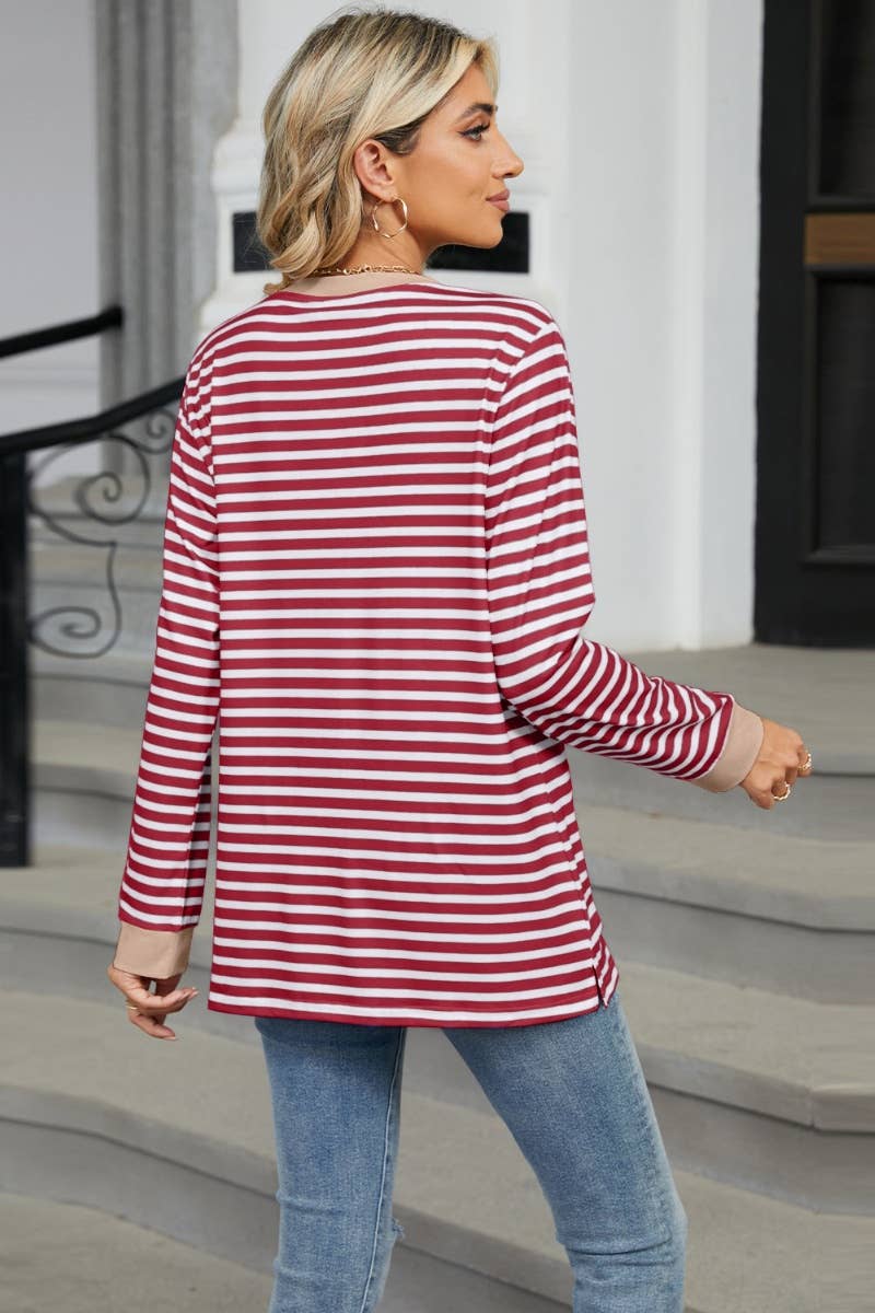 CWTBLL2934_CREW-NECK SPLIT TOP WITH STRIPED POCKETS