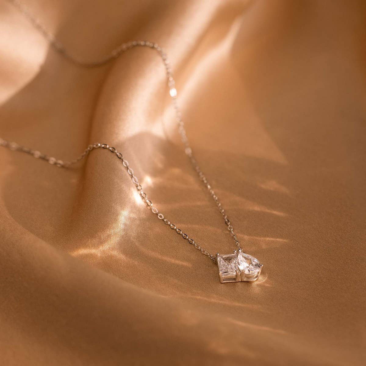 Vintage 18k gold-plated square zircon necklace