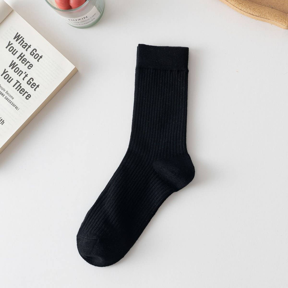 AUTUMN AND WINTER NEW ARRIVALS MID-CALF SOCKS_CWMS0898