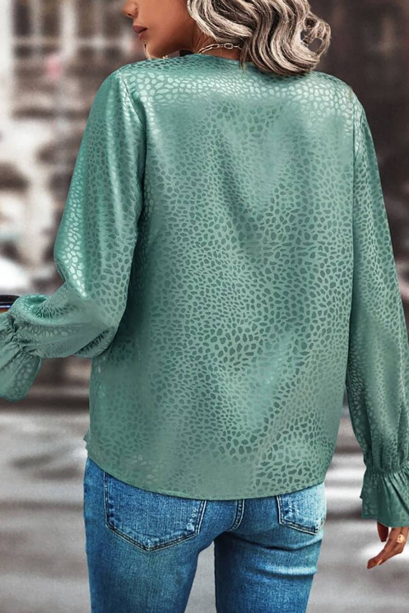 CWTBLL2480_LACE V-NECK LEOPARD PRINT LONG-SLEEVED TOP