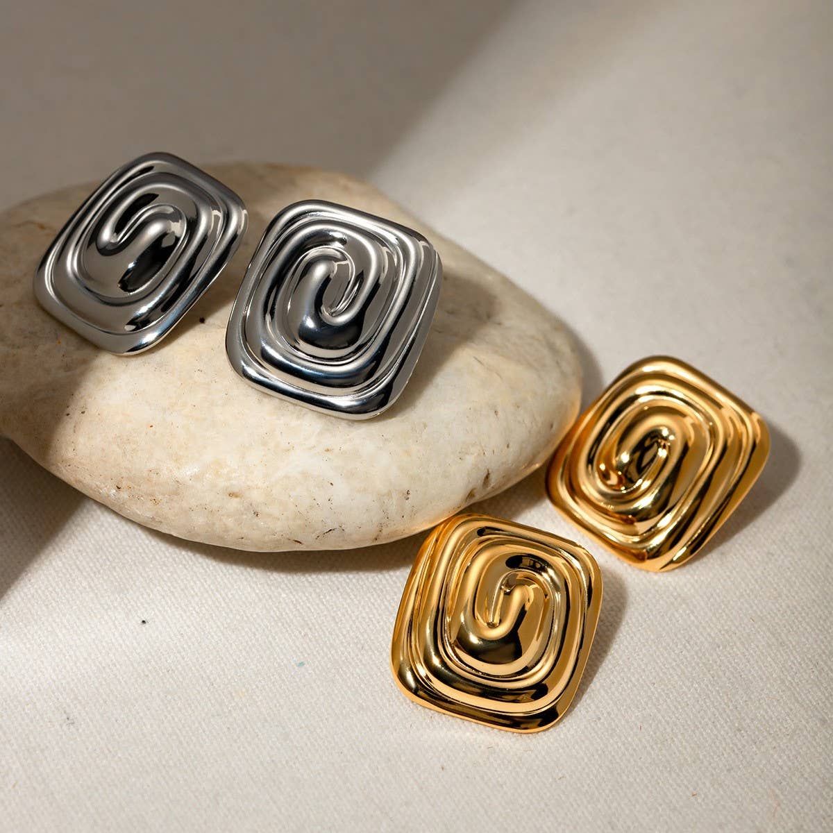 EUROPEAN AND AMERICAN SPIRAL VORTEX SHAPE EARRINGS_CWAJE1779