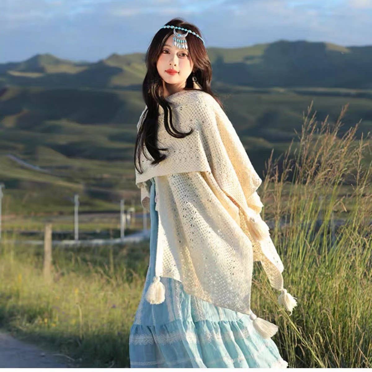 CWASC1795_VINTAGE HOLLOW KNITTED TASSEL SLIT SHAWL