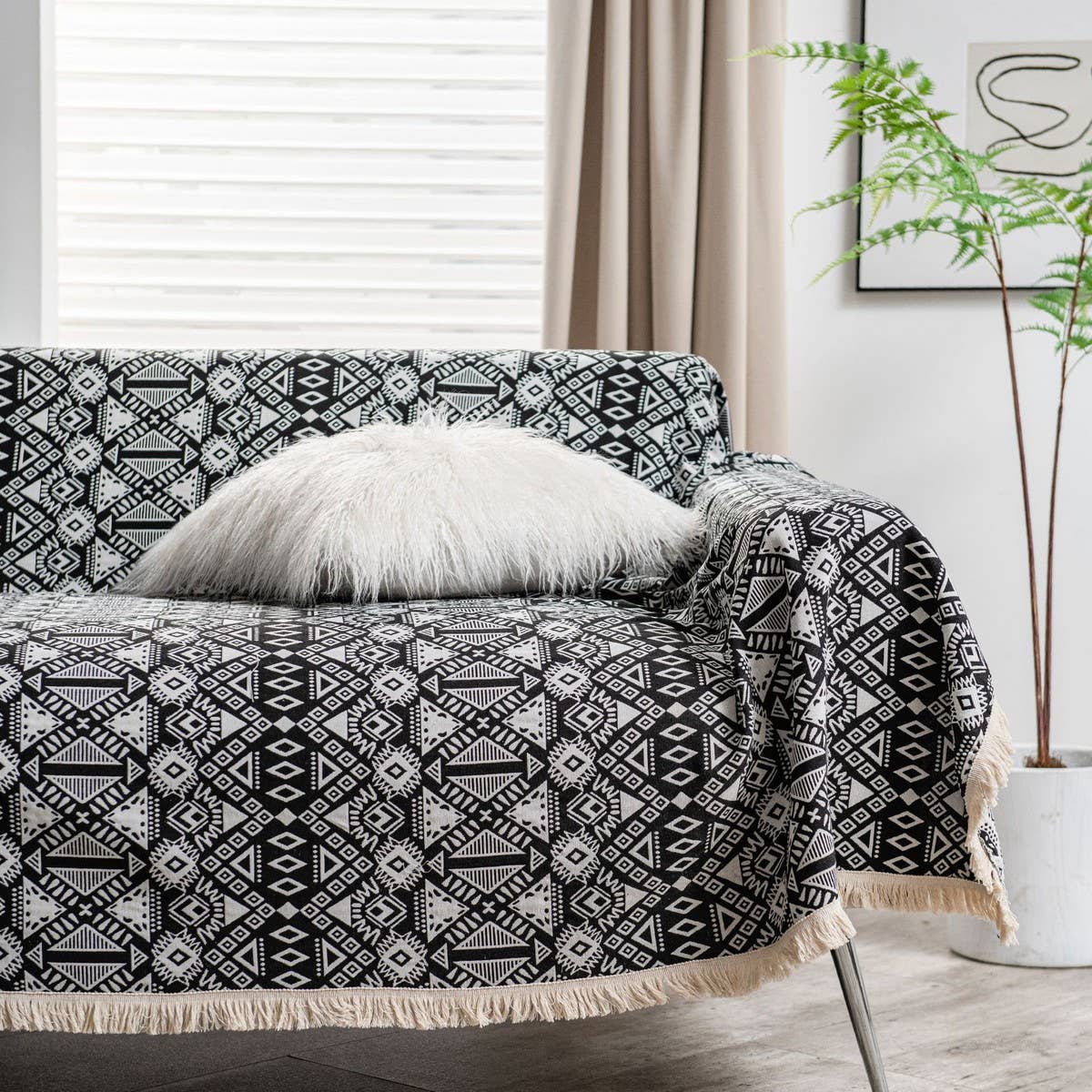 BLUE FLORAL JACQUARD SOFA THROW_CWMM1647